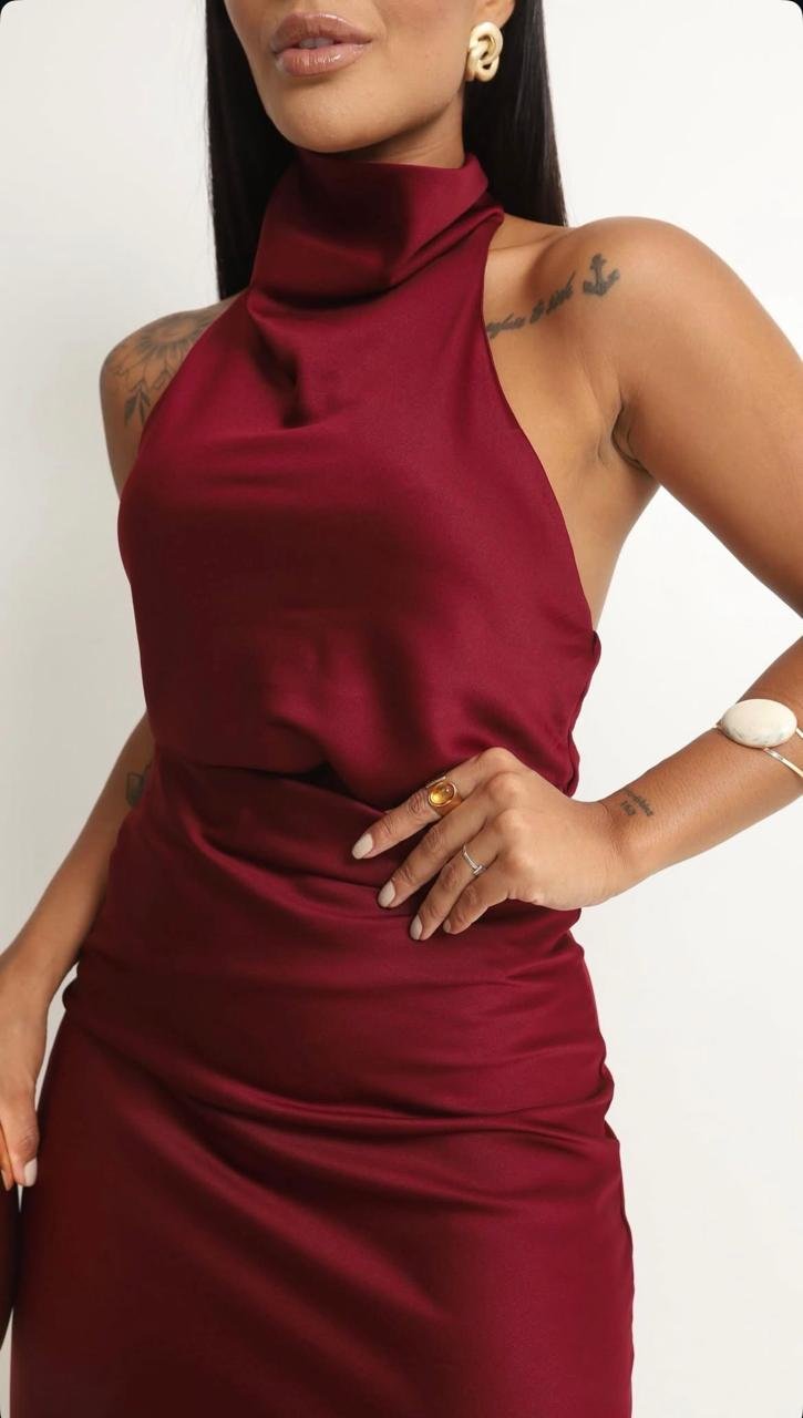 Conjunto Saia Cetim e Blusa Frente Única Feminina Vinho